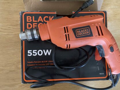 TALADRO PERCUTOR 3/8 PULG 550W BLACK AND DECKER